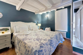 Santo Spirito Romantic by Mmega Florence
